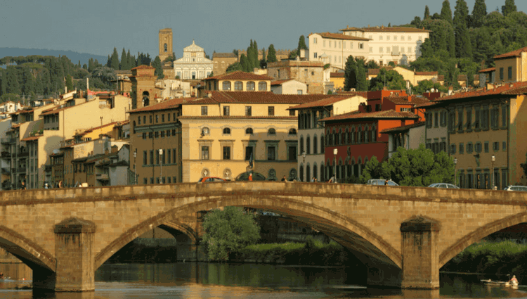 Browse through the Oltrarno district