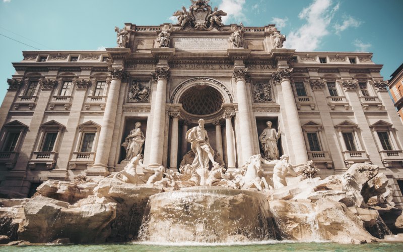 Italy trevi Fountain